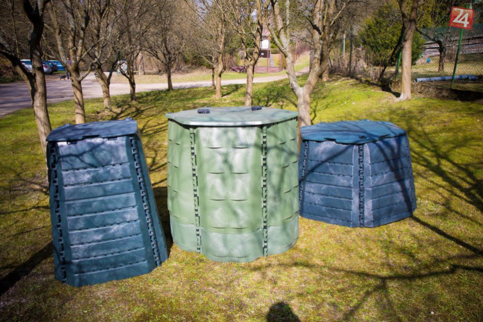 Ilustračný obrázok k článku Zlatomoravčania si už môžu prevziať kompostéry: Kde a ako ich dostanú?